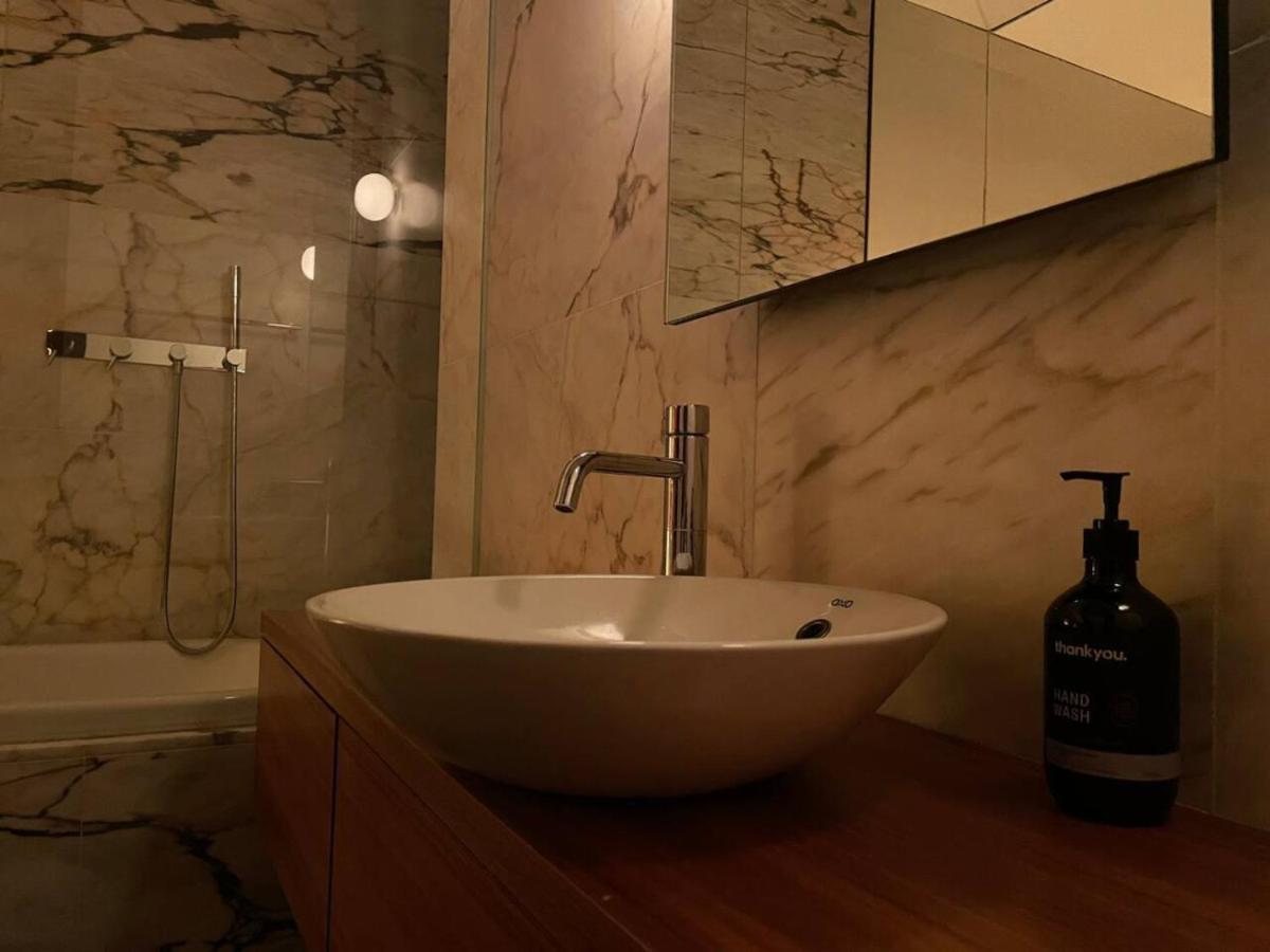 Luxury In Popular Newacton Precinct-city Apartment *